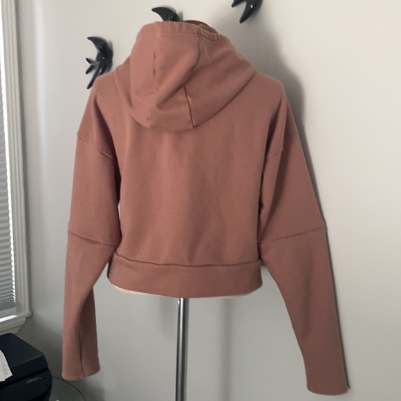 Alo Yoga Peak Hoodie - Picture 5 of 16